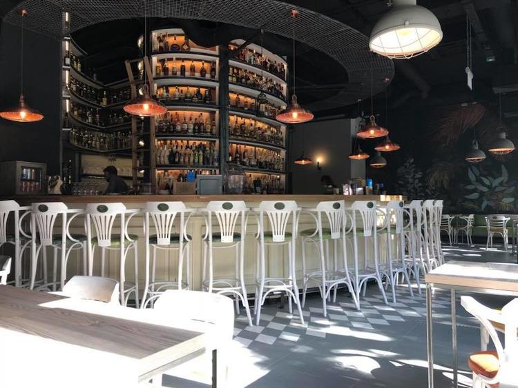Coctail Bar Max & Dom Whisky
