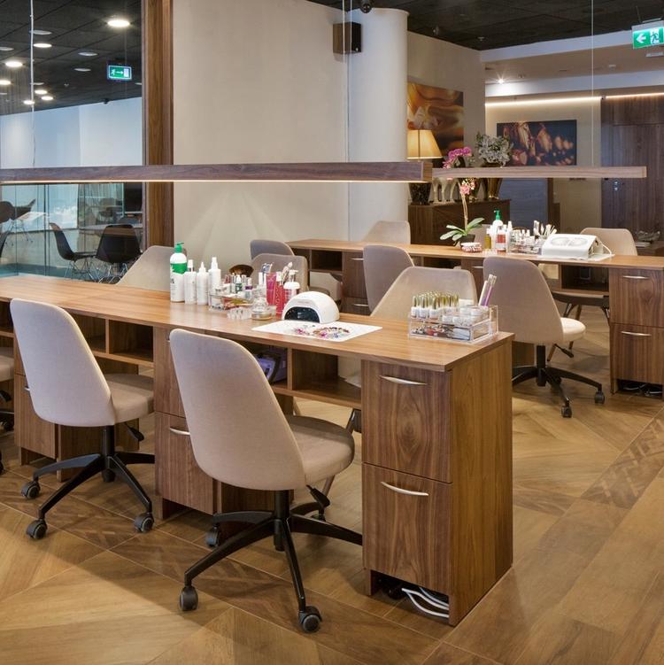 Lily Nail Spa