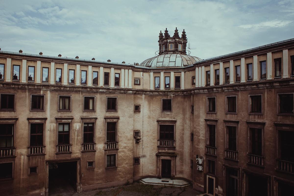 Gallery image