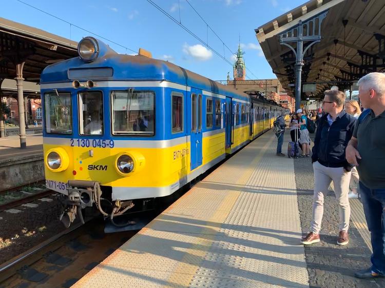 SKM Trains