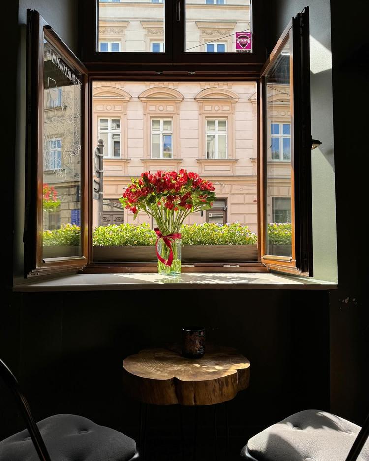 Czarna Owca Wino Bar