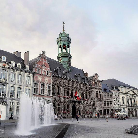 Mons