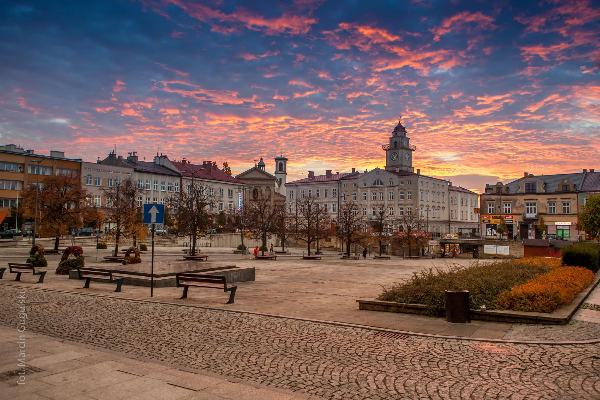 Gorlice Market Square & Town Hall