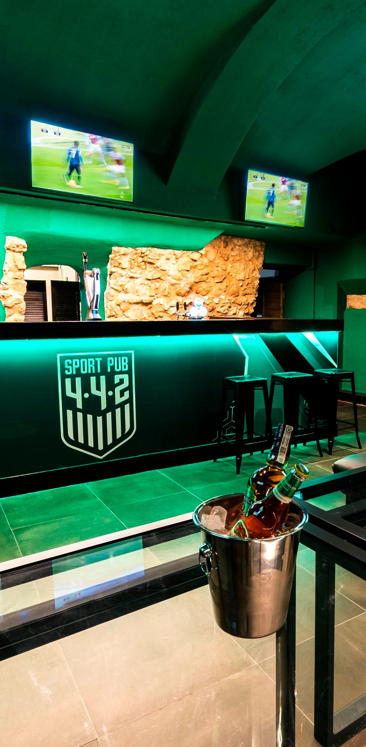 442 Sport Pub