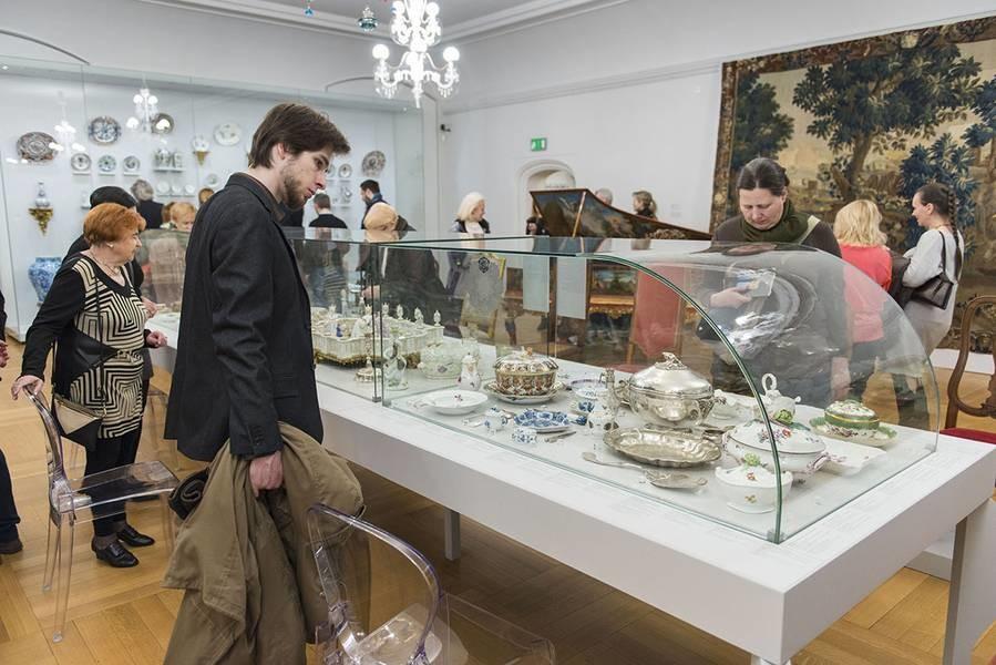 Applied Arts Museum