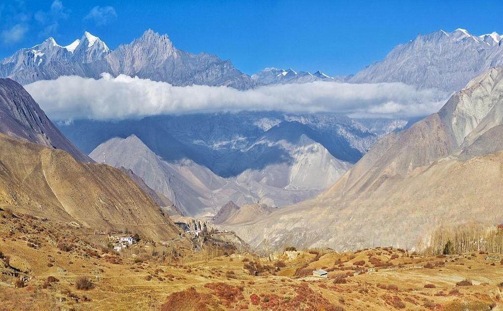 Annapurna Circuit Trek: Simple Ways to Avoid Getting Sick on the Trail